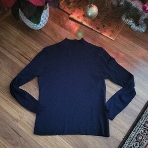 Women's Elegant And Cozy Navy Sweater.